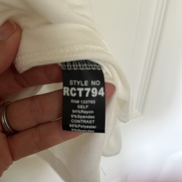 Cream tshirt - Picture 5 of 5